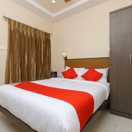 Oyo 14934 Kalyani Grand Hotel Chennai Exterior foto