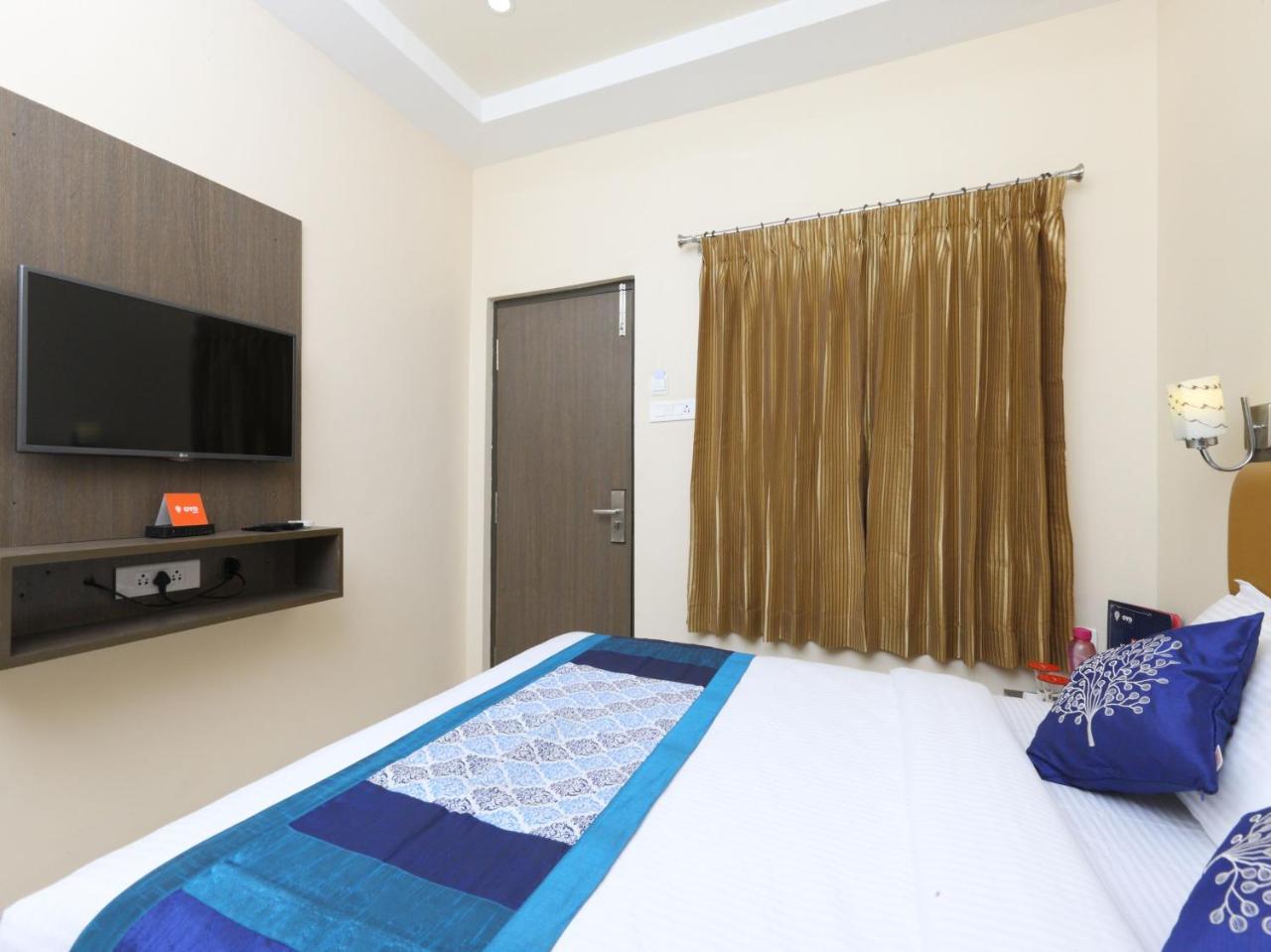 Oyo 14934 Kalyani Grand Hotel Chennai Exterior foto